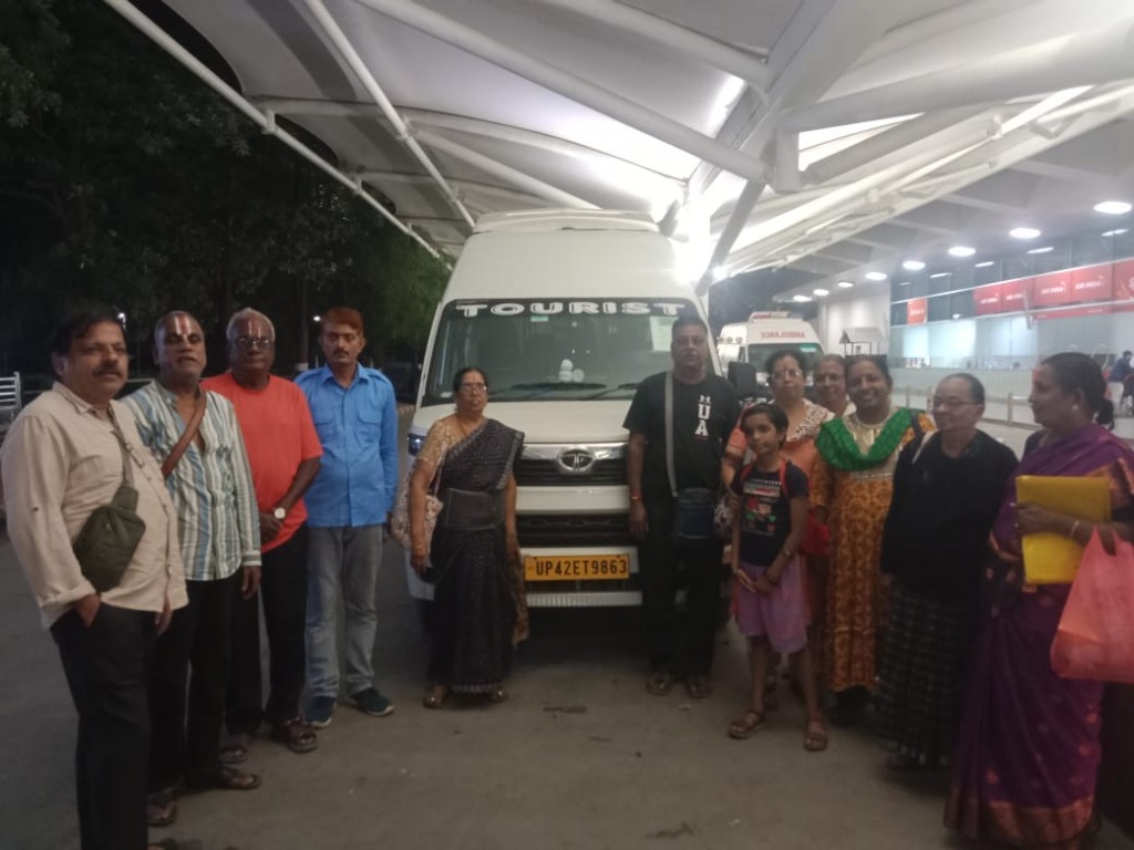 Aarti & Family Review